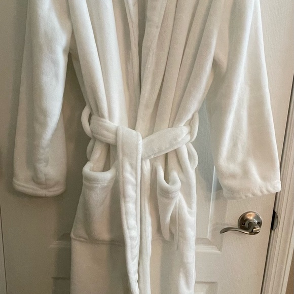 Women's Fleece Winter Robe, Long Soft Plush Bathrobe by Alexander Del Rossa S/M - Picture 3 of 9